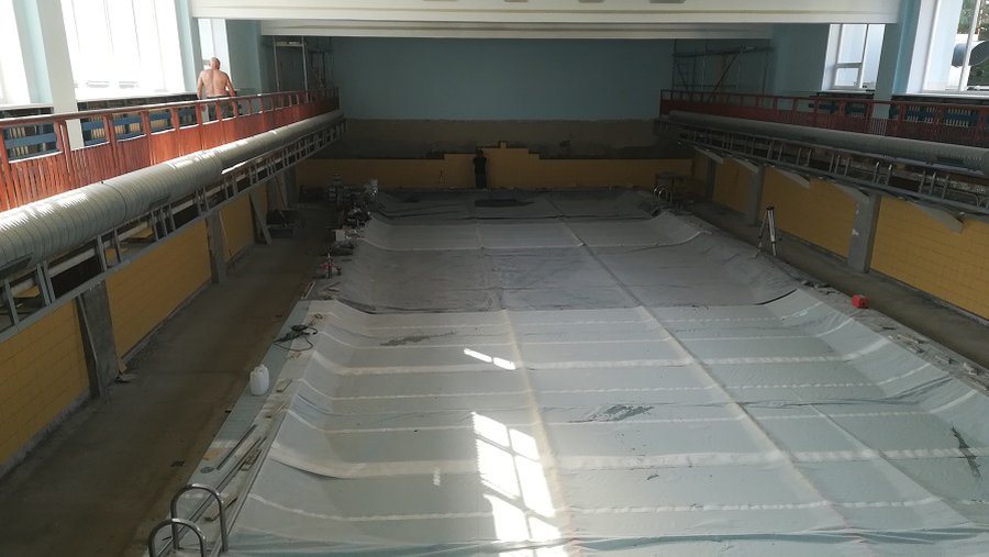 Завершается ремонт бассейна I мкр. Начнет ли он работу в октябре? - В Висагинасе