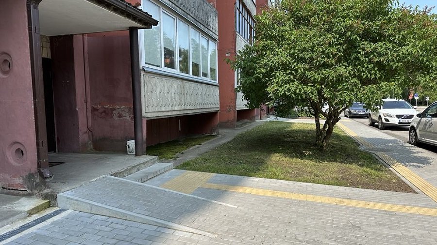 Когда будут установлены скамейки у дома Драугистес, 23? - В Висагинасе