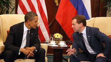 Инопресса: с помощью нового СНВ Обама укрепит позиции, а Россия лишь сэкономит на ракетах