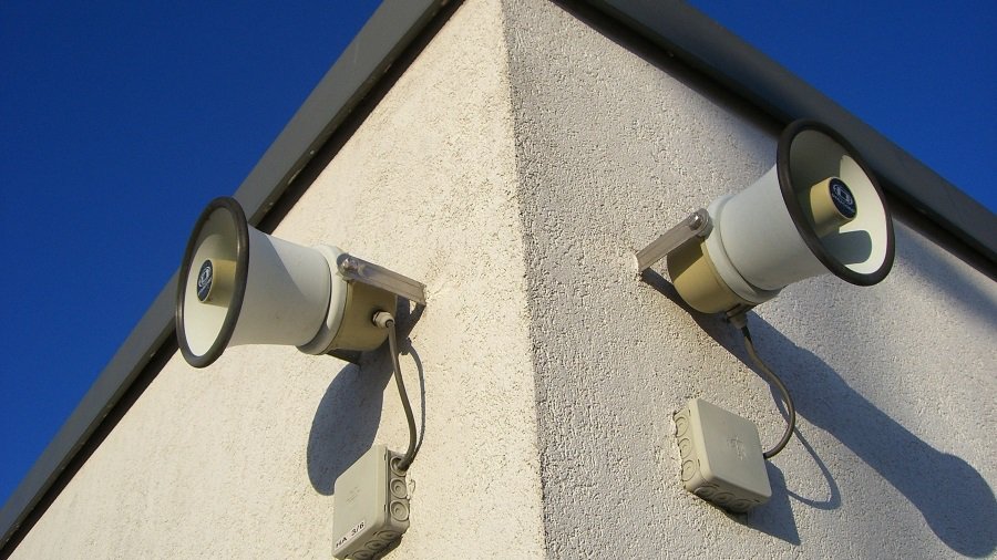 Чтобы не пугаться звука сирен, нужно настроить мобильные телефоны - В Висагинасе