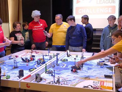 В Висагинасе состоялась региональная «Роботиада 2025» первой LEGO лиги (FFL) (видео) - В Висагинасе