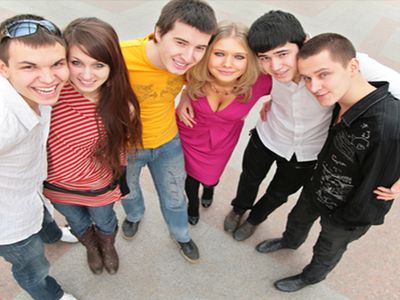 Сегодня Международный день объятий - Мир молодежи