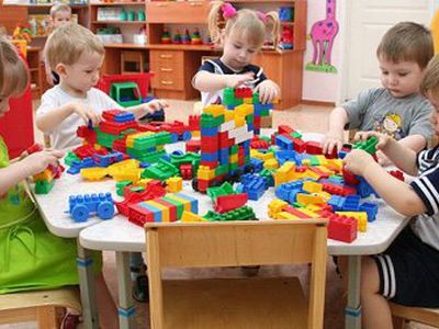 Формируется очередь в детсады на будущий год - Литва и страны Балтии