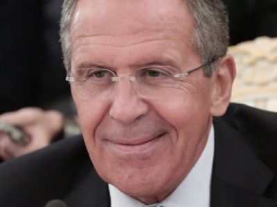 Лавров посоветовал россиянам продолжать шутить и смеяться в 2018 году - В Мире