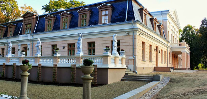 Žagarės dvaras: istorijos, kultūros ir bendrystės bastionas prie Latvijos sienos