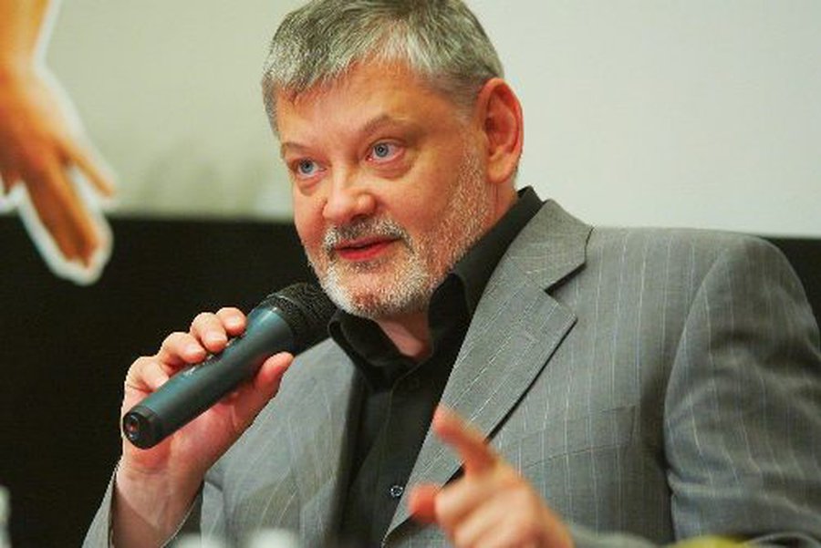 Режиссер «Каникул строгого режима» Игорь Зайцев при поддержке Вячеслава Фетисова снимет фильм о российском хоккее - Культурные и спортивные мероприятия