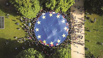 Paskelbti naujausi Eurobarometro jaunimo apklausos rezultatai!