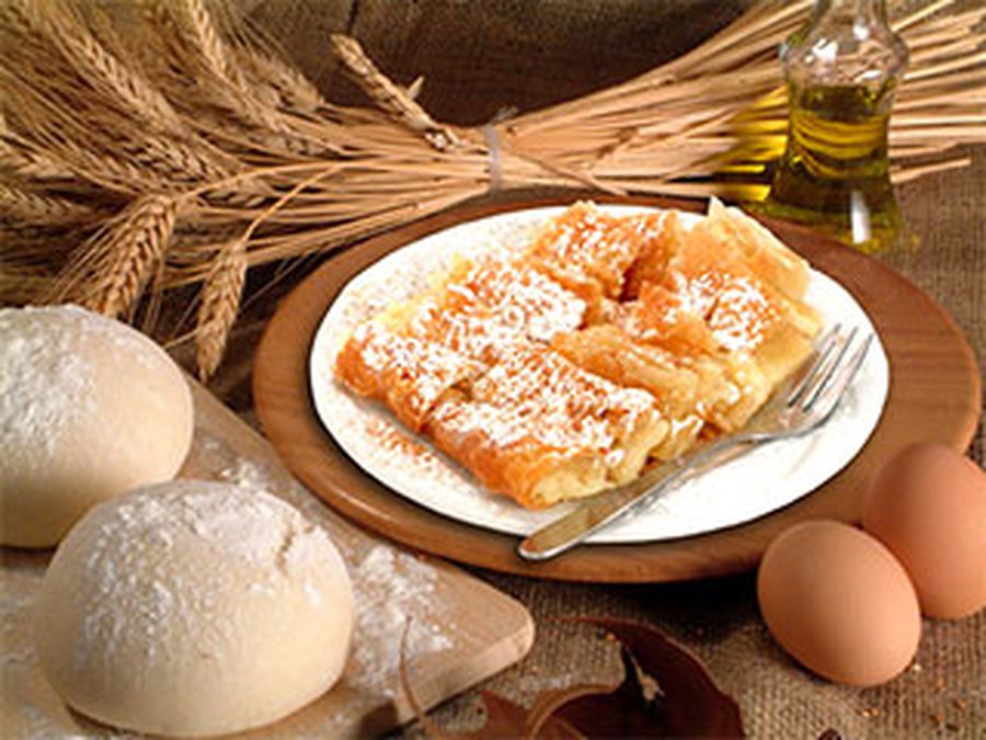 Греки испекли 20-метровую «бугацу», претендующую на мировой рекорд - Хобби, отдых и развлечения