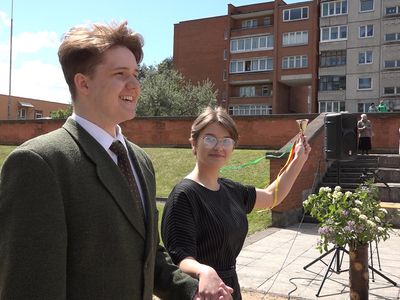 Последние звонки в висагинских школах начнут звучать уже в пятницу - В Висагинасе