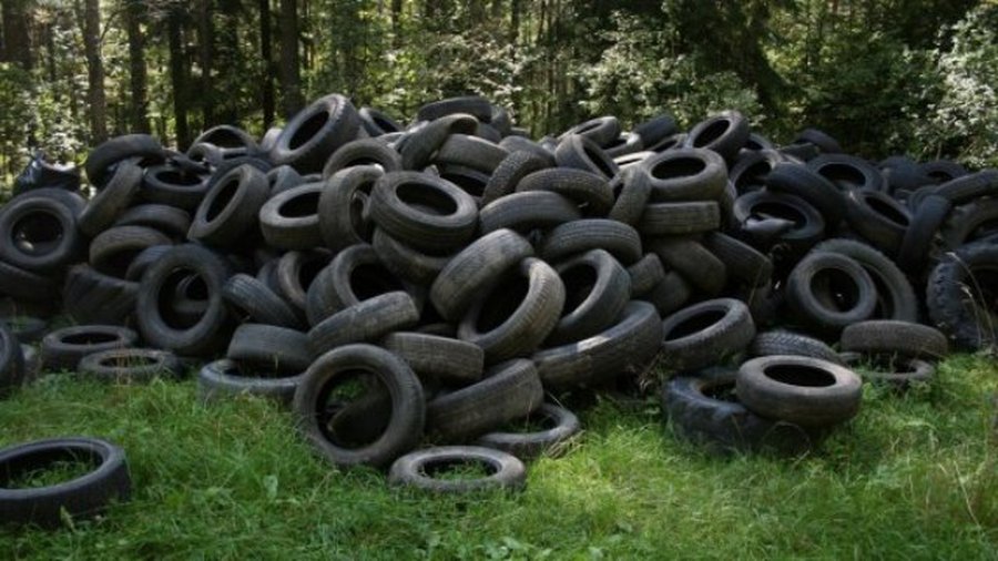 Как правильно избавиться от старых покрышек? - В Висагинасе