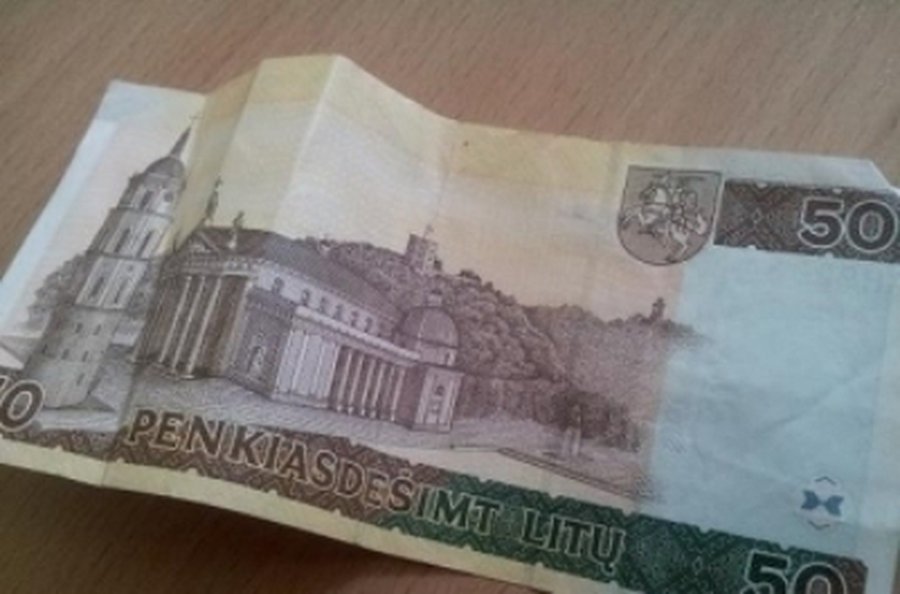 Nuo rugpjūčio 1-os minimali mėnesinė alga bus 850 Lt - Lietuva ir Baltijos šalys