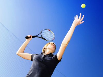 Организаторы Уимблдонского турнира попросили теннисисток воздержаться от громких криков на корте                 - Культурные и спортивные мероприятия