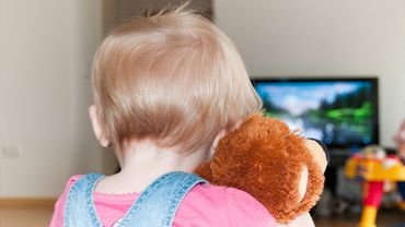 Длительный просмотр телевизора влияет на структуру детского мозга