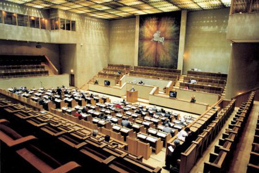 Сейм Литвы принял закон о двойном гражданстве - Литва и страны Балтии