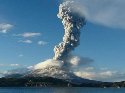 На Бали зафиксировано новое извержение вулкана - В Мире