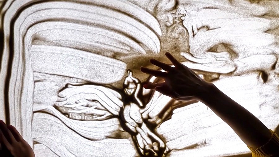 Свет, песок и творческие руки (видео) - В Висагинасе