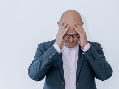 Дмитрий Иконников: Парад абсурда и символических побед на улице Тарибу - Без цензуры