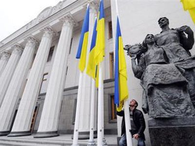 Украина повысила пенсионный возраст для женщин и чиновников - В Мире