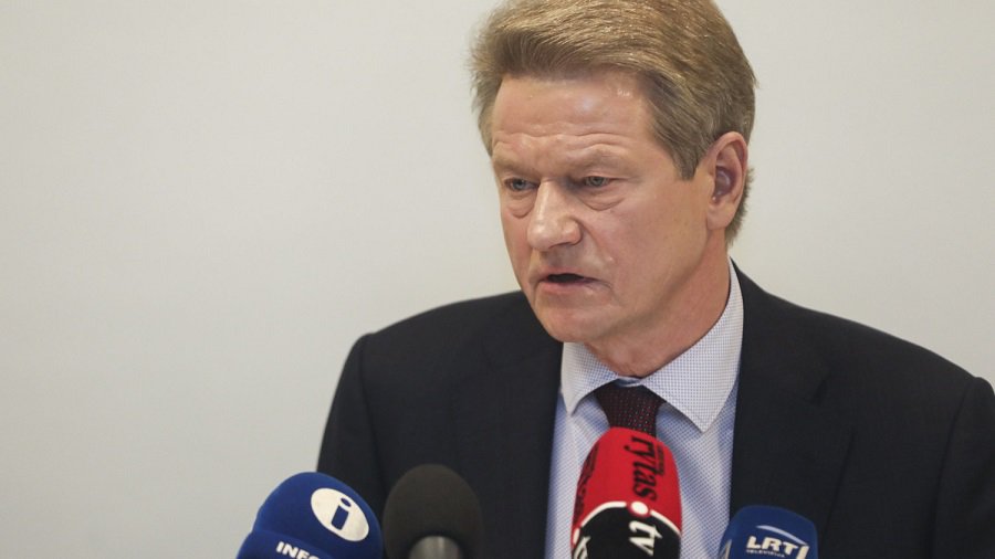 В Сейме - проект поправок к Конституции, открывающий Р. Паксасу перспективы политической карьеры - Литва и страны Балтии