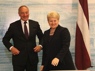 Соседи поддержали претензии Литвы к австрийцам
 - Литва и страны Балтии