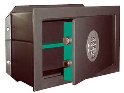 Охранять квартиры жители Литвы предпочитают при помощи собак и соседей, а не сигнализации - Литва и страны Балтии