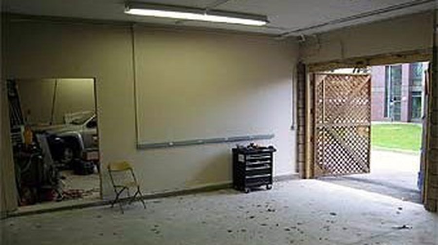 Немец обнаружил в своем гараже «угнанную» машину соседки - Хобби, отдых и развлечения