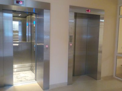 Сданы в эксплуатацию лифты в поликлинике. У посетителей есть претензии - В Висагинасе