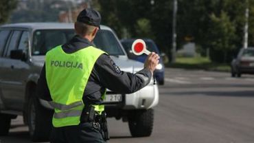  Informuoja policijos komisariatas               