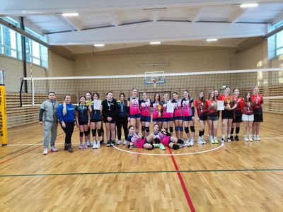 В Висагинасе прошли зональные соревнования по волейболу среди малых школ в рамках Литовских школьных игр (LMŽ) - Культурные и спортивные мероприятия