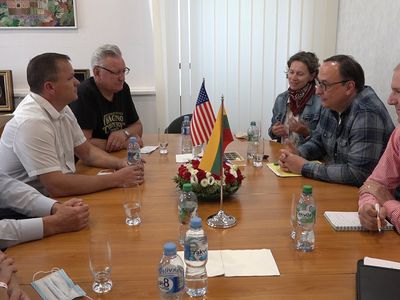 Встреча с послом США в самоуправлении (видео) - В Висагинасе