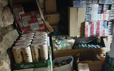 В Зарасайском районе выявлен склад контрабанды - Происшествия и криминал