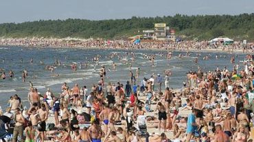 Palanga duso nuo poilsiautojų antplūdžio                