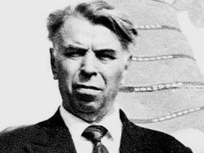 «При жизни памятник себе построил...» - В Висагинасе