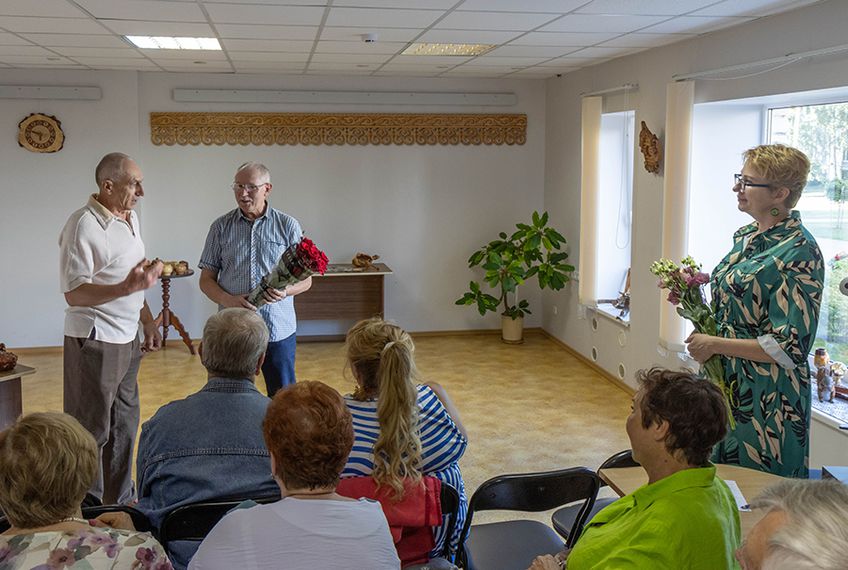 Когда дерево оживает: персональная выставка к юбилею города (фотогалерея)