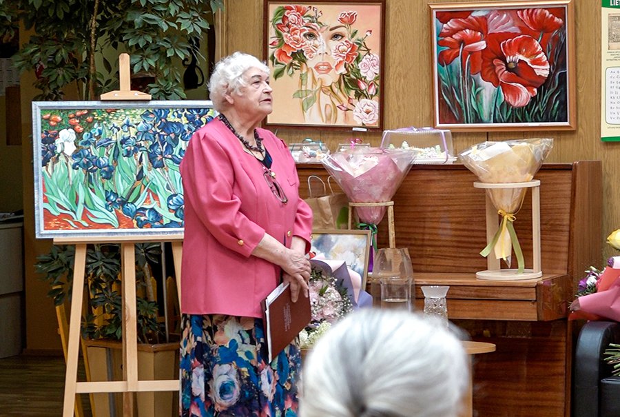 Клуб «Палете» подарил городу две выставки (видео) - В Висагинасе