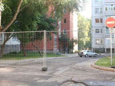 Водителей просят срочно убрать машины - В Висагинасе