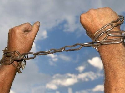 Торговля людьми приобретает новый характер - Литва и страны Балтии