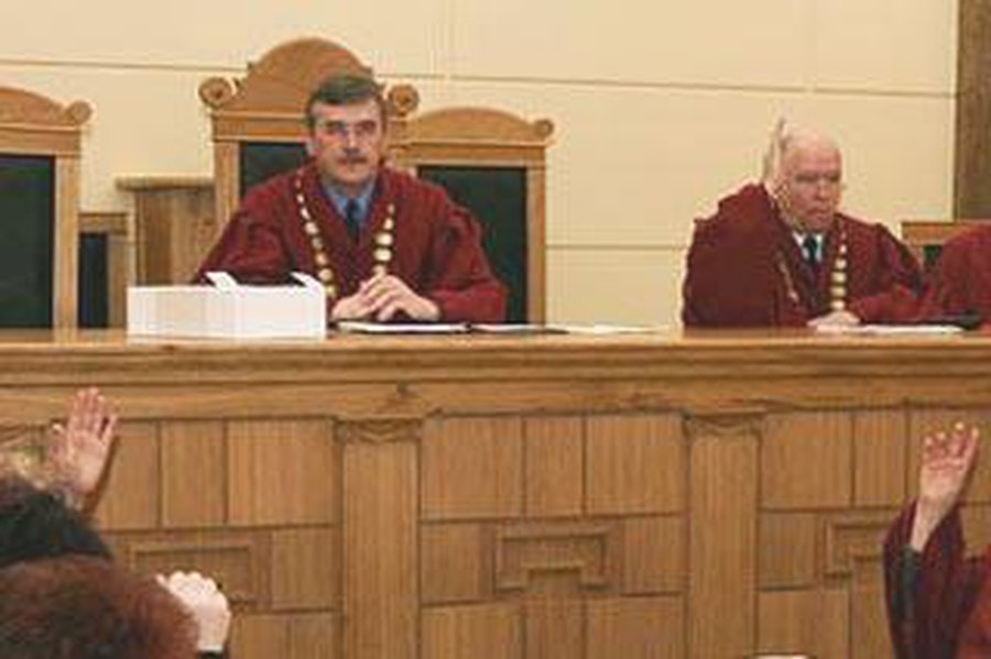 Полная победа пенсионеров? - Литва и страны Балтии