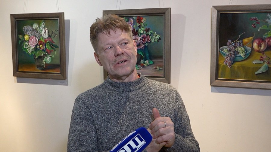 Художник Андрей Денисенко – о выставке клуба «Квадрат» и о своих коллегах  (видео) - Служба региональных новостей