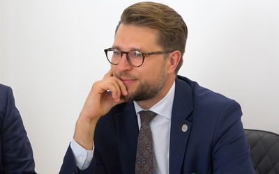 Висагинас посетил новый министр энергетики Лукас Савицкас - В Висагинасе