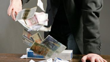 Налоговая инспекция Литвы напоминает: с 1 марта сигареты станут дороже

                                