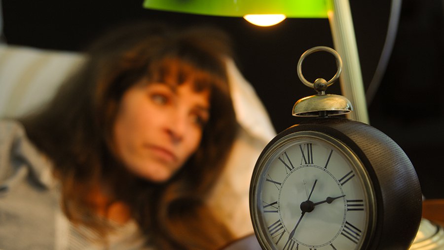 Обнаружен антидепрессивный эффект бессонницы - Наука и здоровье