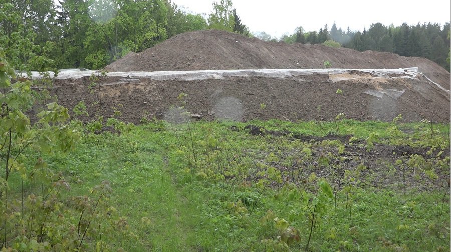 Проект строительства горки приостановлен для проведения экспертизы грунта (видео) - В Висагинасе