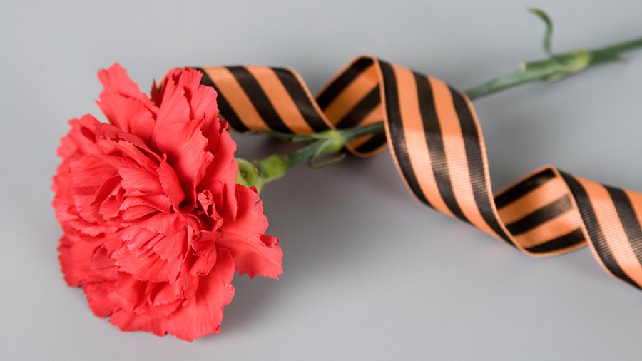 Киев отказался от георгиевской ленты как символа дня Великой Победы - В Мире