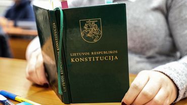 Литва отмечает 30-летие Конституции