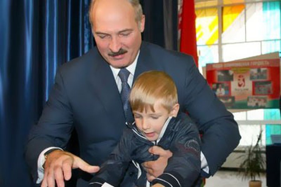 Baltarusijoje išvaikytos opozicijos eitynės 
                                 - Pasaulyje