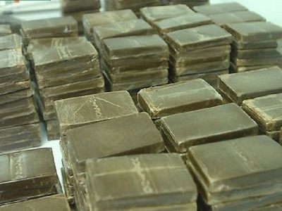 Задержана посылка контрабандного гашиша стоимостью 2 млн. евро - Происшествия и криминал