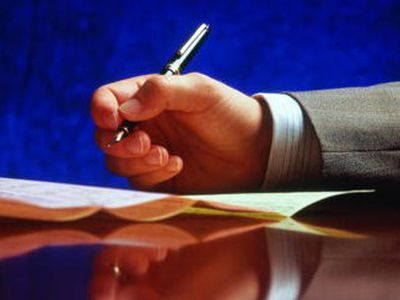 Литовские чиновники писали диктант на знание государственного языка - Хобби, отдых и развлечения