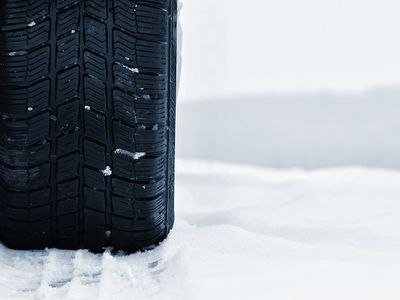 Осенью количество ДТП сокращается с переходом водителей на зимнюю резину - Литва и страны Балтии