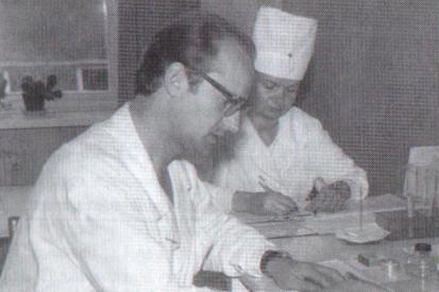 Светлой памяти Владимира Гомазкова...
                                                 - В Висагинасе